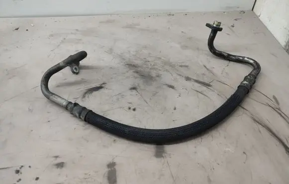 Volvo V70 Air conditioning (A/C) pipe/hose 31250481