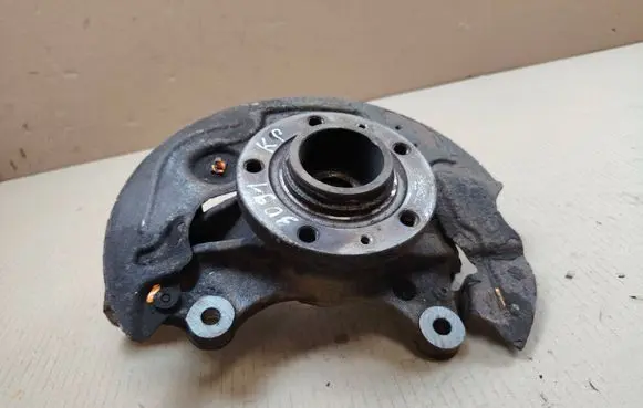 Opel Combo E Front wheel hub