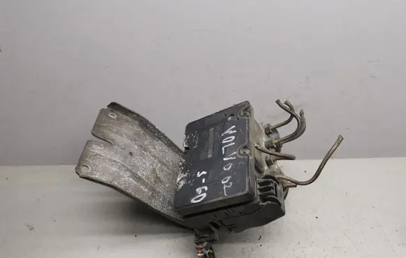 Volvo S60 ABS Pump 8671224 P08671223