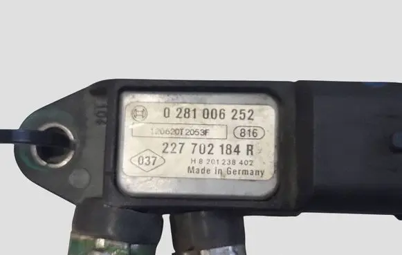 Nissan Qashqai Exhaust gas pressure sensor 0281006252 227702184R