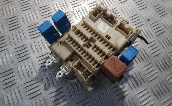 Fuse box set