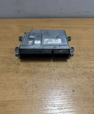 Mazda CX-5 Engine control unit/module 2757006521