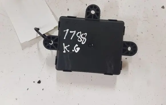 Volvo V40 Door control unit/module 31318953