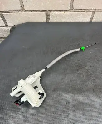 Mercedes-Benz C W205 Tailgate/trunk/boot lift motor A0999068600