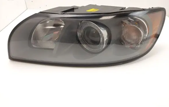 Volvo V50 Headlight/headlamp 30698885LH 0301198203