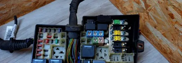 Ford Focus Fuse box set 8688039