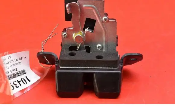Hyundai ix35 Tailgate/trunk/boot lock/catch/latch 812301H300