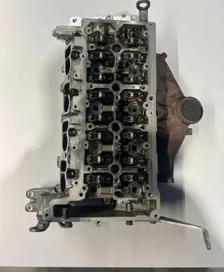 BMW X1 F48 F49 Engine head 11128513681 11121031826 8513681