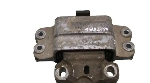 Engine mount bracket