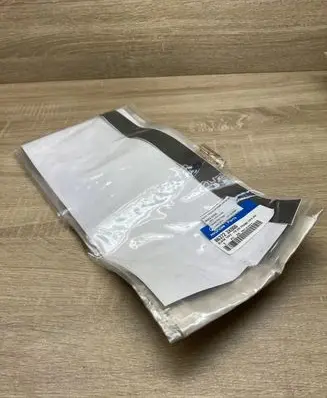 Hyundai Accent Front door window/glass frame 863723X000