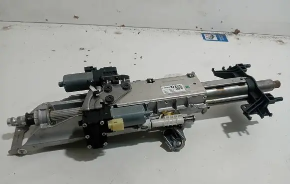 BMW 7 G11 G12 Steering wheel axle 7045955192 6862001 15B3381H0129