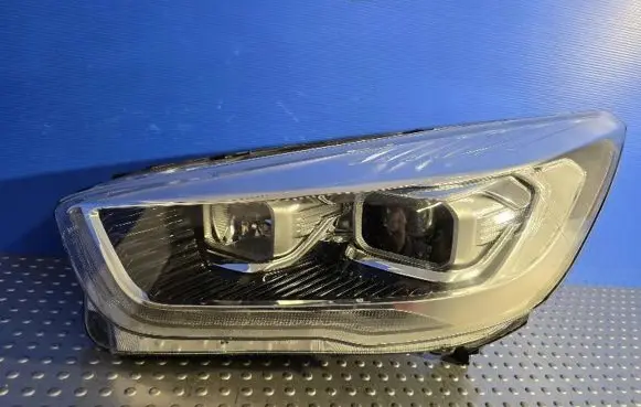 Ford Kuga II Headlight/headlamp GV4113D155AJ