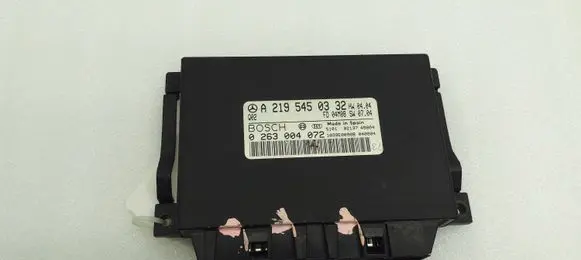 Mercedes-Benz CLS C219 Parking PDC control unit/module A2195450332 0263004072