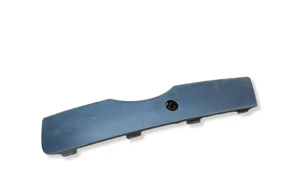 Audi Q3 8U Front bumper lower grill 8U0807379C
