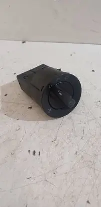 Volkswagen Golf IV Light switch 1C0941531