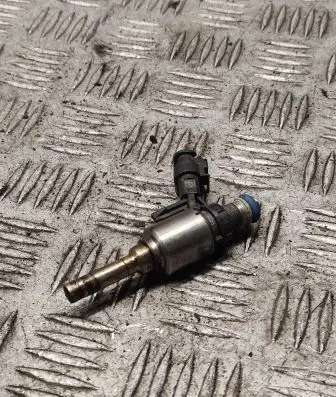 Audi A5 8T 8F Fuel injector 06l906036d