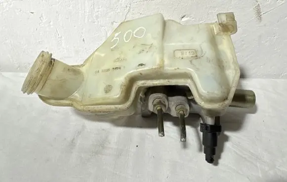 Ford Fusion Master brake cylinder 41230130