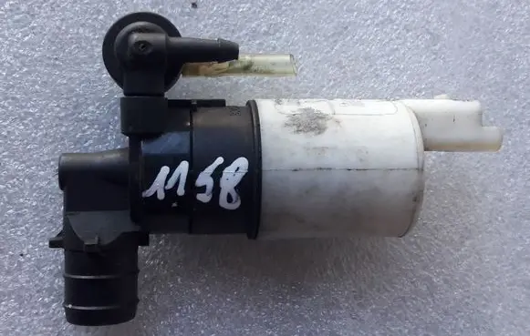Renault Scenic II - Grand scenic II Windscreen/windshield washer pump 8200067015 8200295685 9641553880