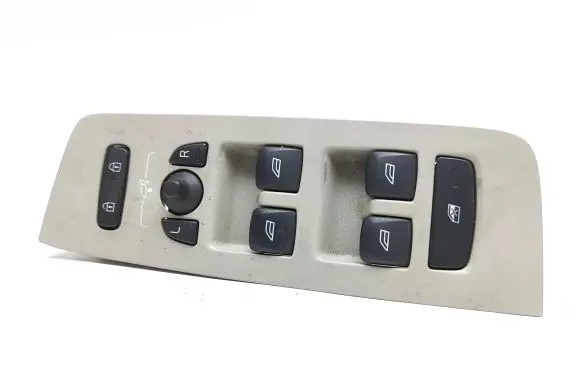 Volvo V40 Electric window control switch 31334567 12W203 SWEA01