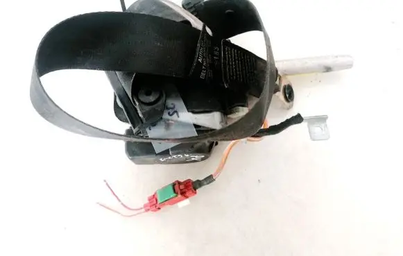 Mitsubishi Carisma Front seatbelt 570321300 E130029