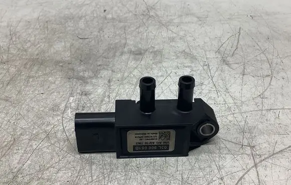 Audi A6 S6 C7 4G Exhaust gas pressure sensor 04L906051B
