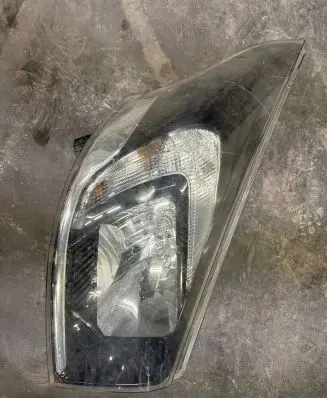 Opel Vivaro Headlight/headlamp 260108099R 93867955 1LE01156504