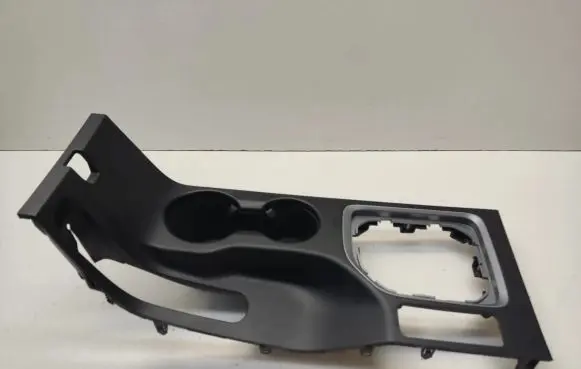 Hyundai Tucson TL Gear shifter surround trim plastic 84651D7700 84652D7601
