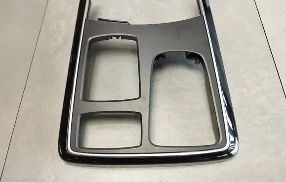 Mercedes-Benz GLE (W166 - C292) Other center console (tunnel) element A1666800803