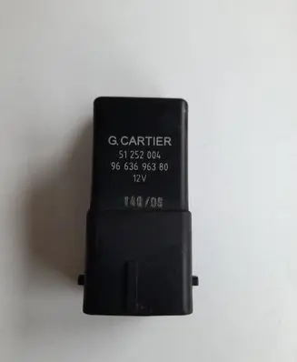 Citroen C4 I Picasso Glow plug pre-heat relay 9663696380
