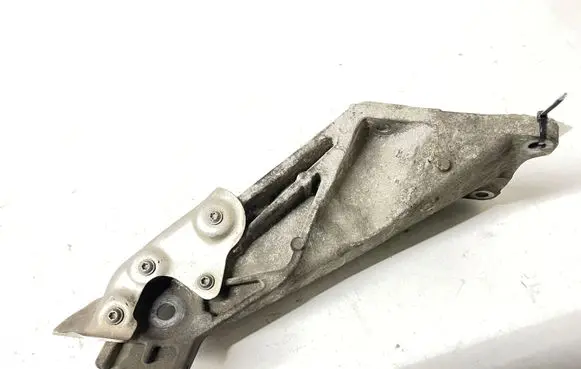 BMW X5 E70 Engine mounting bracket 6772688 A380 1006041111