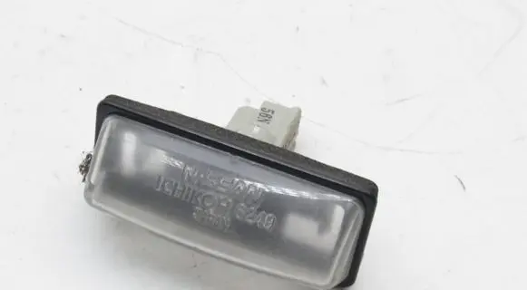 Nissan Note (E12) Number plate light