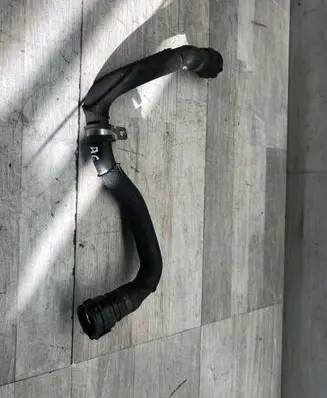 Audi A6 C7 Engine coolant pipe/hose 4G0122293B