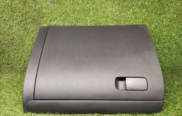 Volkswagen Jetta VI Glove box set 5C7857097