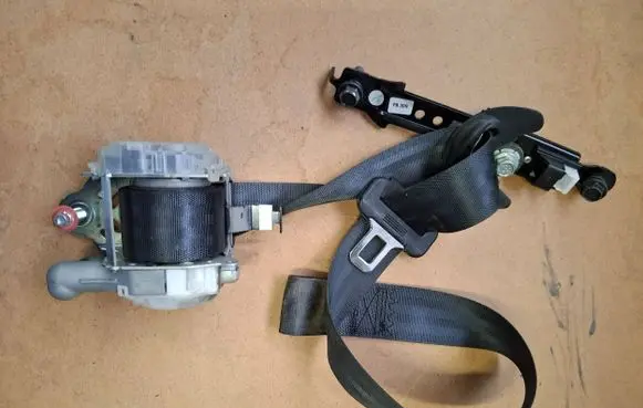 Hyundai i20 (PB PBT) Front seatbelt 888701J2409 0071910020