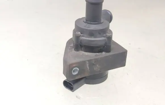 Volkswagen PASSAT B6 Electric auxiliary coolant/water pump 1k0965561f