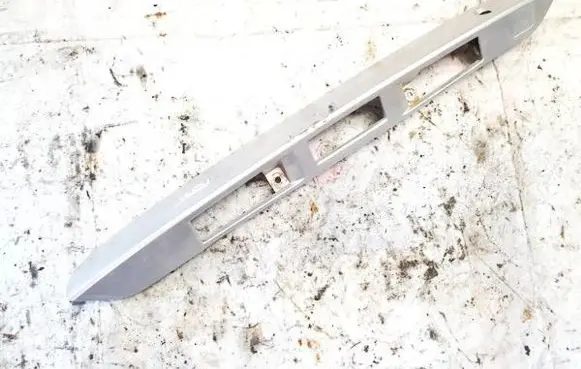 Mazda Premacy Trunk door license plate light bar c10050811