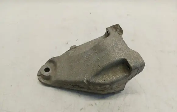Mercedes-Benz Sprinter W907 W910 Engine mount bracket A6542240600