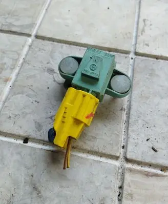 Audi A6 S6 C6 4F Airbag deployment crash/impact sensor 4F0955557
