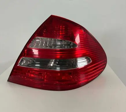 Mercedes-Benz E W211 Rear/tail lights A2118200464