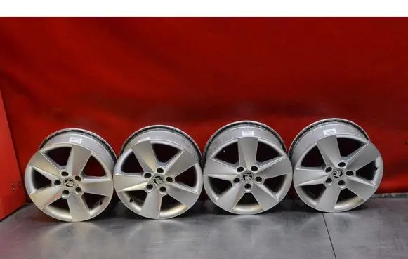 Skoda Octavia Mk3 (5E) R18 alloy rim 5E0601025H