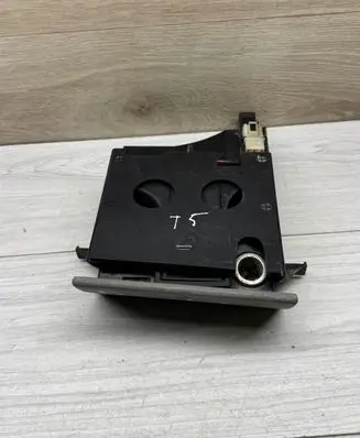 Volkswagen Transporter - Caravelle T5 Cup holder 7H1857321D
