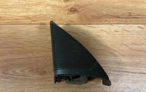 Opel Insignia A Front door high frequency speaker 13240950