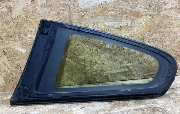 Infiniti G37 Rear side window 83306JL00A