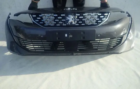 Peugeot 508 Front bumper