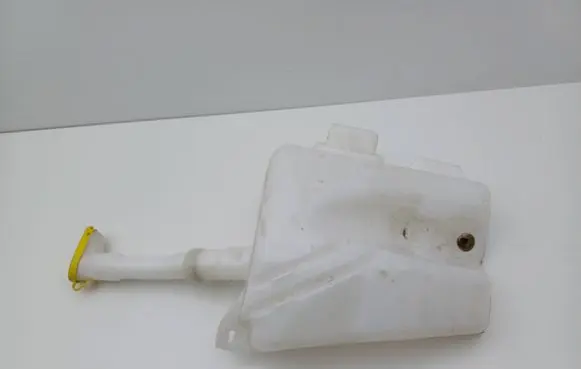 Renault Megane I Windshield washer fluid reservoir/tank 8200050361