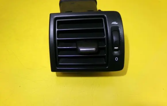 Volvo C70 Dashboard side air vent grill/cover trim 398708