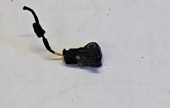 BMW 5 G60 G61 Airbag deployment crash/impact sensor 9496815