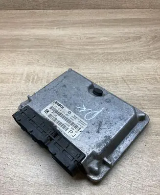 Opel Omega B2 Engine control unit/module ECU 24417198 0281010273