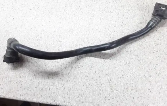 Volvo XC90 Engine coolant pipe/hose 31493032