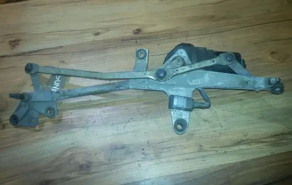 Renault Laguna I Front wiper linkage and motor 77008221936